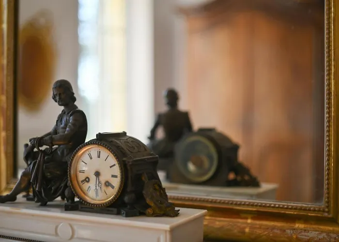 Chateau Biset Villa *